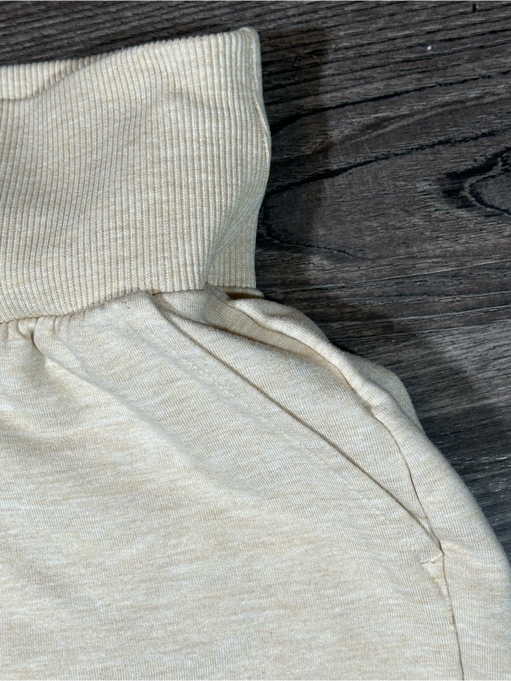 NIKE $70 YOGA FLOW Oatmeal Slim Fit Mid Rise 7/8 Ribbed Cuff Pants M - Picture 7 of 13